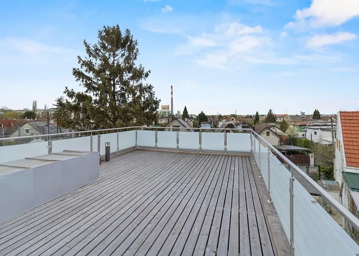 Villa Jaeger Mit Pool In *