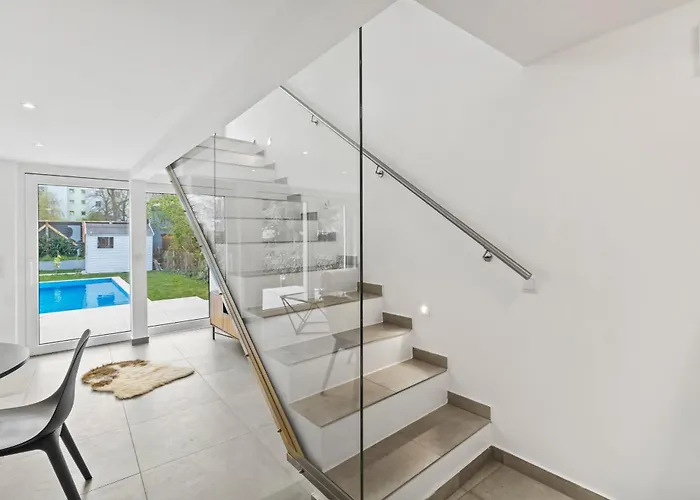 Villa Jaeger Mit Pool In *